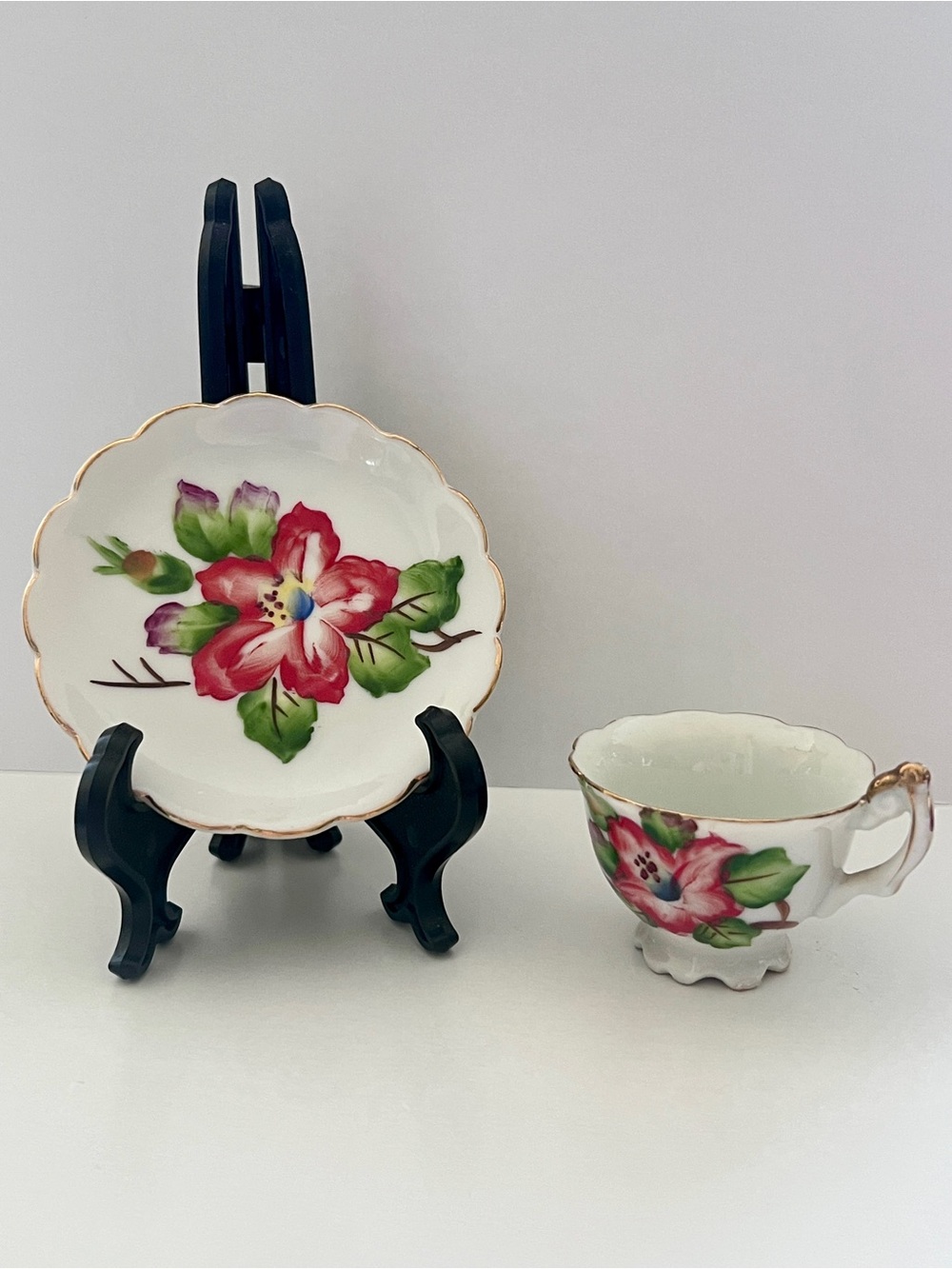 Vintage Hand-Painted Porcelain Hawaii Red Hibiscus 🌺 Mini Tea Cup & Saucer Set